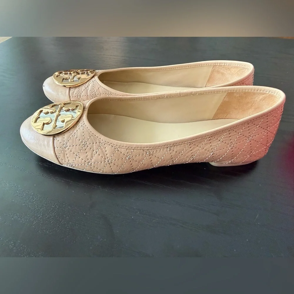Tory Burch Claire Quilted Ballet Flat Nappa Leather New Porcelain size 7